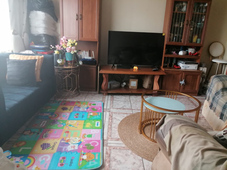 4 Bedroom Property for Sale in Geelhoutpark North West